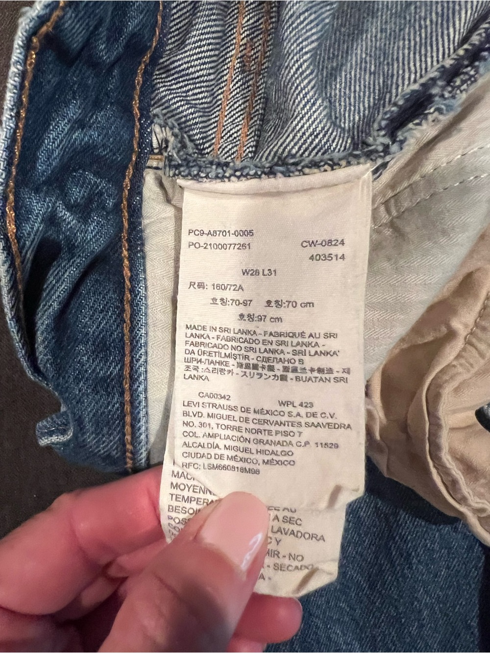 Levi’s XL Straight Jeans Women’s 28x31 – Excellent Condition - Picture 9 of 10